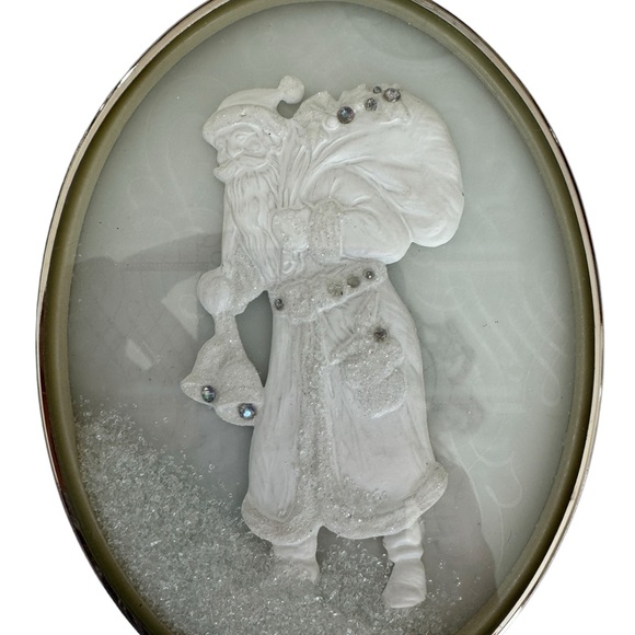 Hallmark Keepsake St. Nicholas Multidimensional Christmas Ornament, EUC w/ Box - Picture 2 of 8